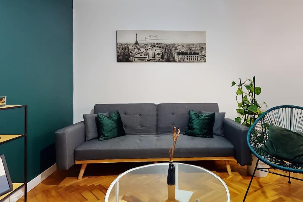 8 Personnes - 4 Rooms - 2 Salle De Bain - Metro 7 & 14 - Porte Italie - Private Car Park- Wifi ル・クルムラン・ビセートル エクステリア 写真